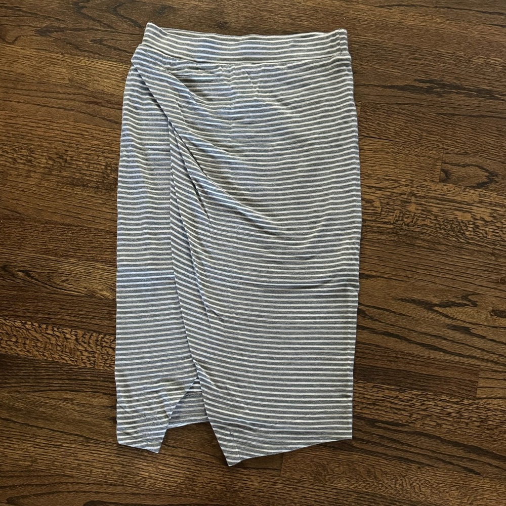 olive & oak gray striped midi skirt